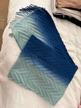 Ombre Blue Knit Fringe Scarf